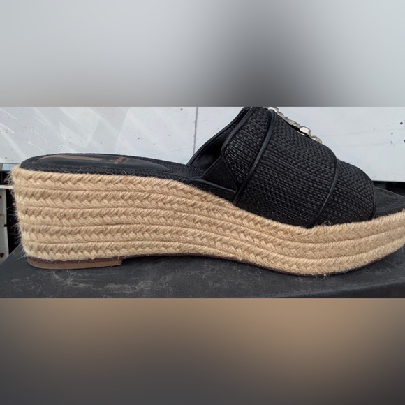 Sam Edelman Black Woven Wedges with Gold Embellishments - Picture 4 of 9